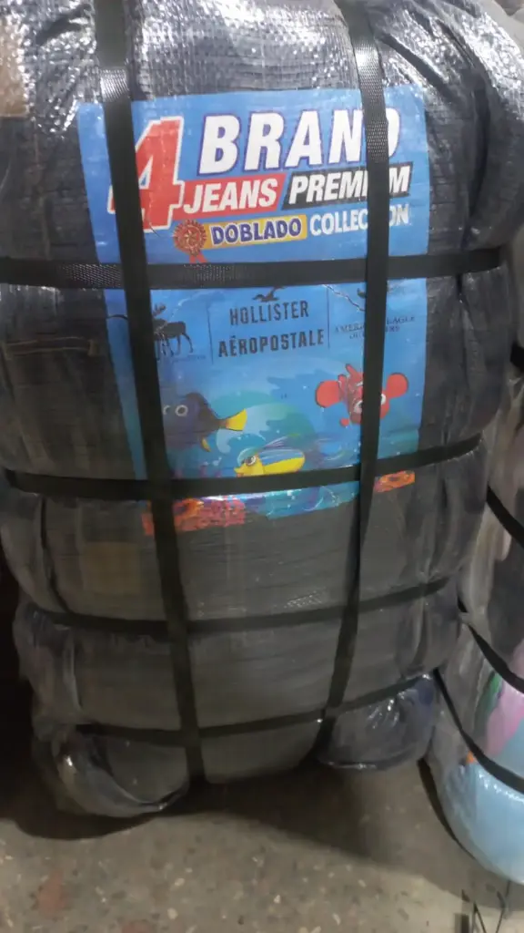 2004 PREMIUM 4 BRAND JEANS